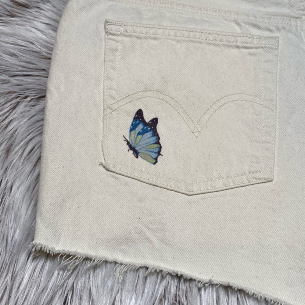 Levi's 501 High Rise Denim Jean Cutoff Shorts Give Me Butterflies Y2K Womens 29 - Picture 13 of 14